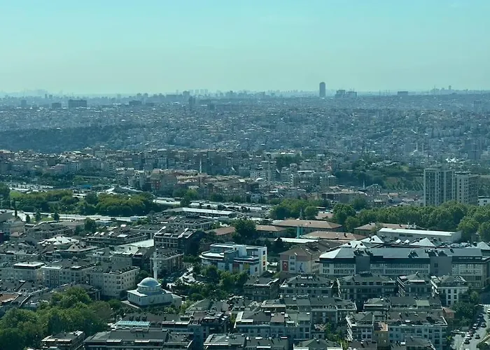 Apartment Luxury In The 40 Floor Istanbul