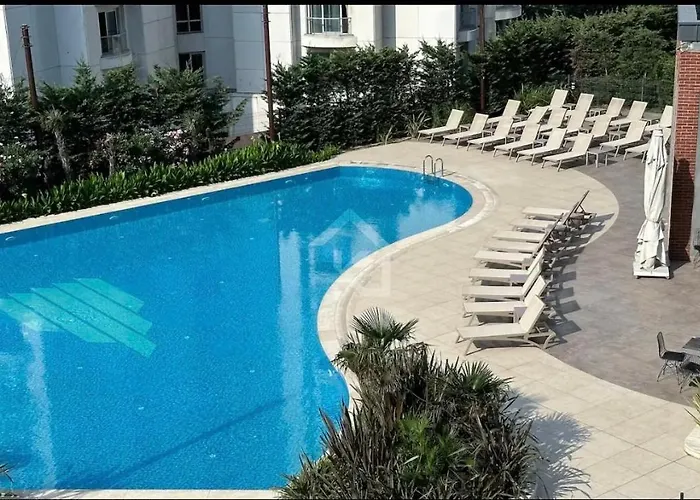 Luxury In The 40 Floor Apartment *