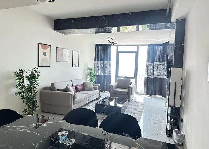 Luxury In The 40 Floor Apartment