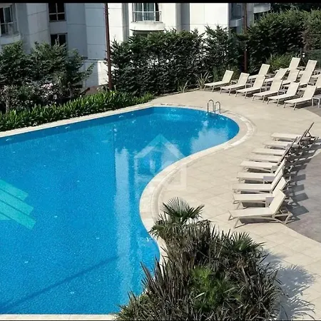 Luxury In The 40 Floor Apartment *