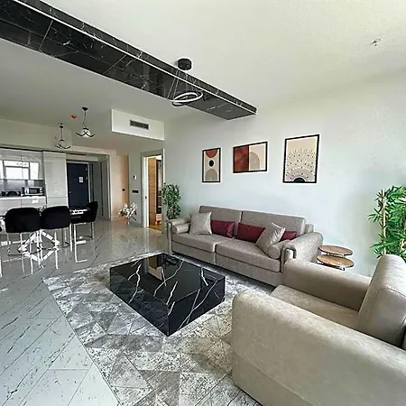 Luxury In The 40 Floor