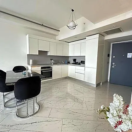 Luxury In The 40 Floor *